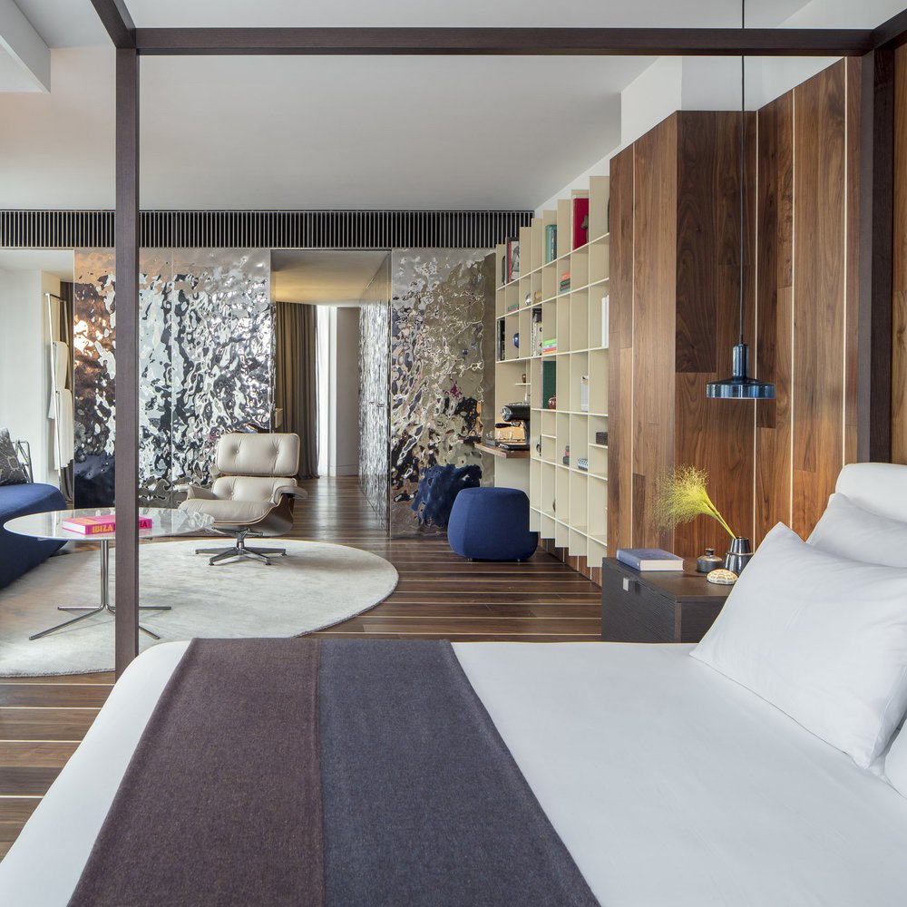 Sir-Joan_Room_Penthouse_Low-Res2